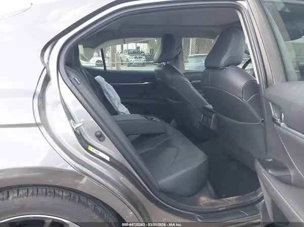 4T1B61HK2JU157909 2018 TOYOTA CAMRY - Image 8