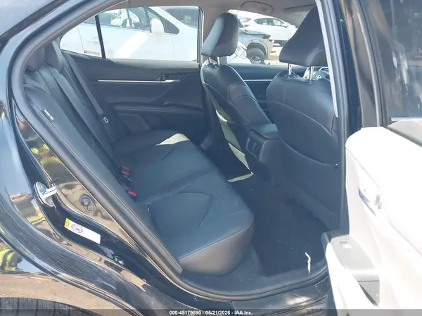 4T1B61HK2JU504302 2018 TOYOTA CAMRY - Image 8