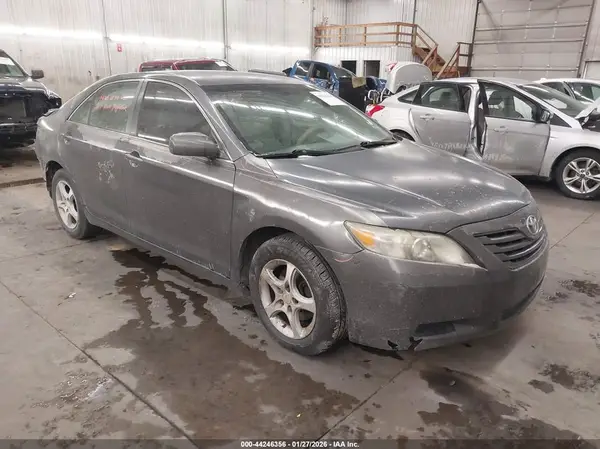 4T1B61HK2JU518751 2018 TOYOTA CAMRY - Image 1