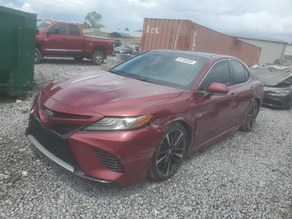 4T1B61HK2JU551538 2018 TOYOTA CAMRY - Image 1