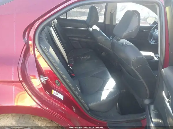 4T1B61HK2JU551863 2018 TOYOTA CAMRY - Image 8