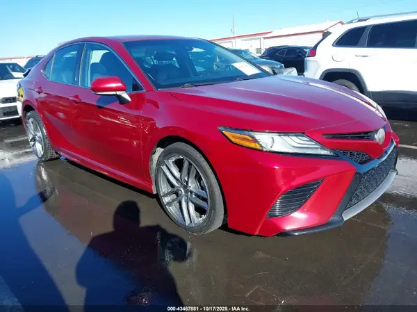 4T1B61HK2JU567738 2018 TOYOTA CAMRY - Image 1