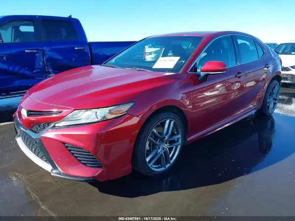 4T1B61HK2JU567738 2018 TOYOTA CAMRY - Image 2