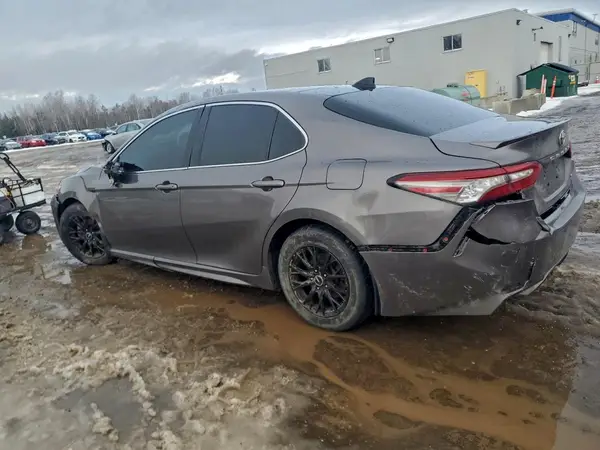 4T1B61HK2JU571496 2018 TOYOTA CAMRY - Image 2