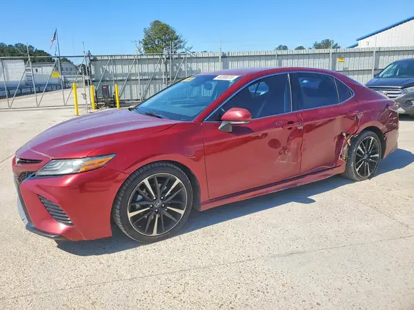 4T1B61HK2JU571630 2018 TOYOTA CAMRY - Image 1