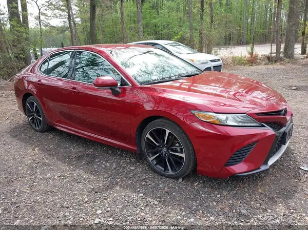 4T1B61HK2JU572339 2018 TOYOTA CAMRY - Image 1