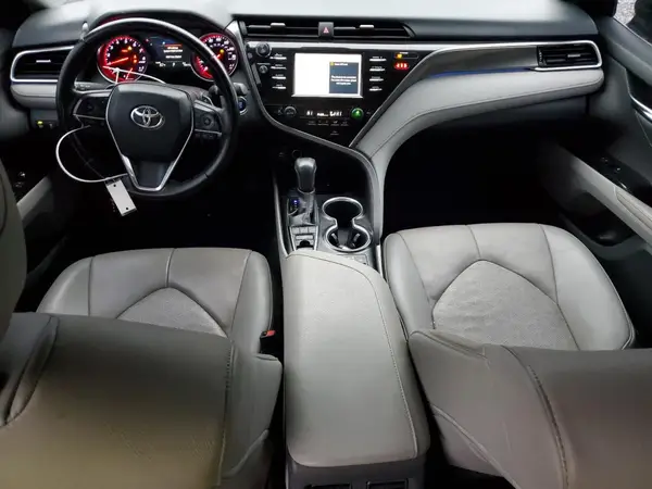 4T1B61HK2JU576455 2018 TOYOTA CAMRY - Image 8