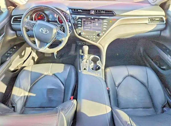 4T1B61HK2JU587438 2018 TOYOTA CAMRY - Image 8