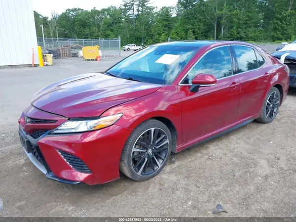 4T1B61HK2JU598066 2018 TOYOTA CAMRY - Image 2