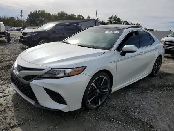 4T1B61HK2JU647914 2018 TOYOTA CAMRY - Image 1