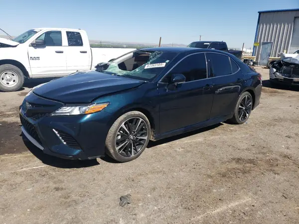 4T1B61HK2JU658685 2018 TOYOTA CAMRY - Image 1