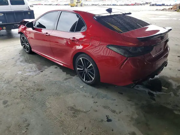4T1B61HK2KU160102 2019 TOYOTA CAMRY - Image 2