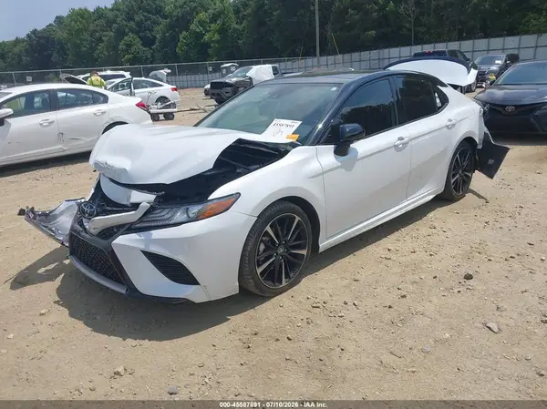 4T1B61HK2KU180494 2019 TOYOTA CAMRY - Image 2
