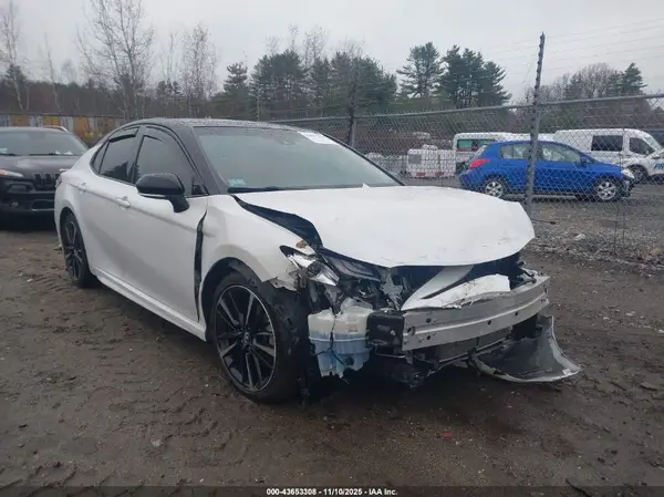 4T1B61HK2KU197702 2019 TOYOTA CAMRY - Image 1