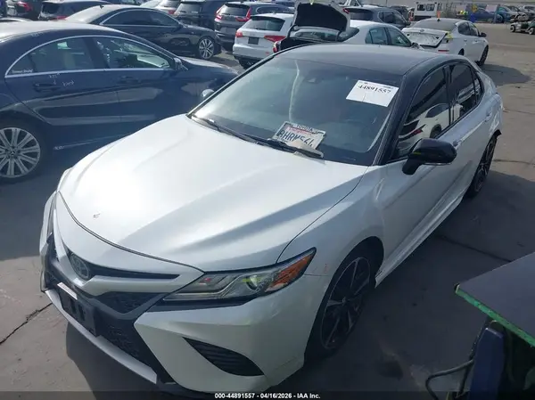 4T1B61HK2KU218466 2019 TOYOTA CAMRY - Image 2