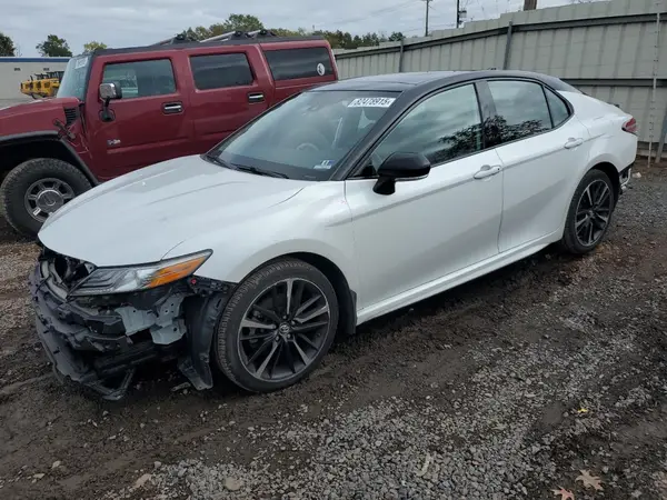 4T1B61HK2KU227233 2019 TOYOTA CAMRY - Image 1