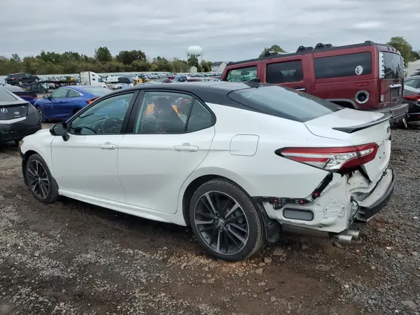 4T1B61HK2KU227233 2019 TOYOTA CAMRY - Image 2