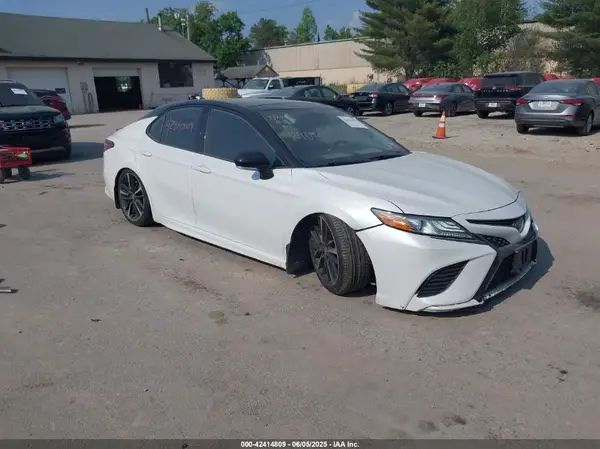 4T1B61HK2KU236885 2019 TOYOTA CAMRY - Image 1