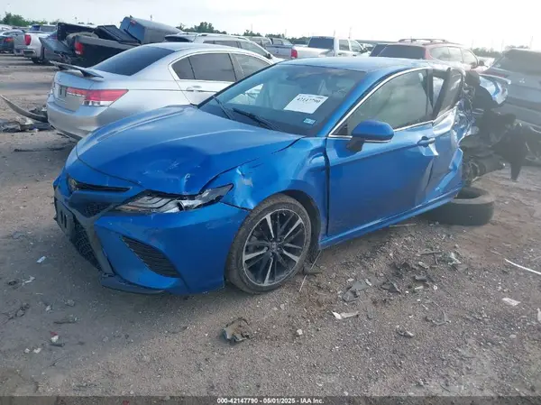 4T1B61HK2KU240919 2019 TOYOTA CAMRY - Image 2