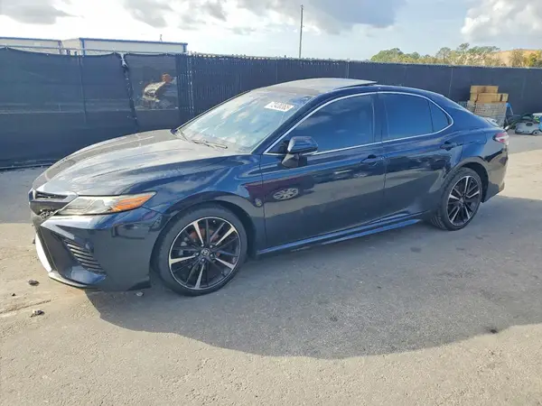4T1B61HK2KU244808 2019 TOYOTA CAMRY - Image 1