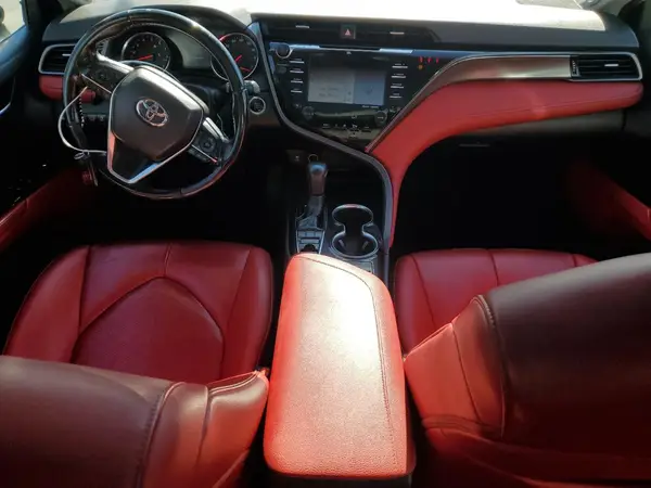 4T1B61HK2KU247529 2019 TOYOTA CAMRY - Image 8