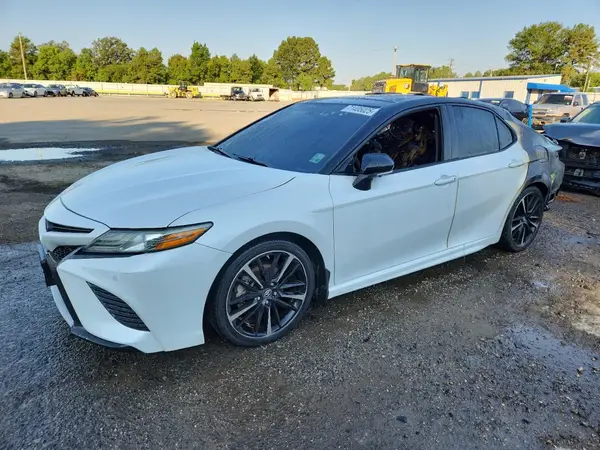 4T1B61HK2KU256621 2019 TOYOTA CAMRY - Image 1