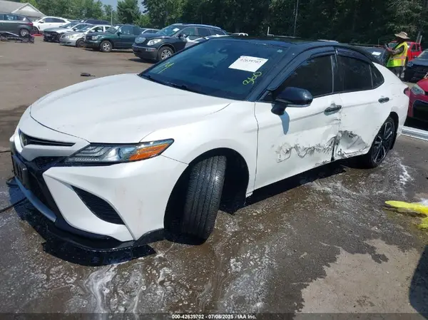 4T1B61HK2KU272611 2019 TOYOTA CAMRY - Image 2