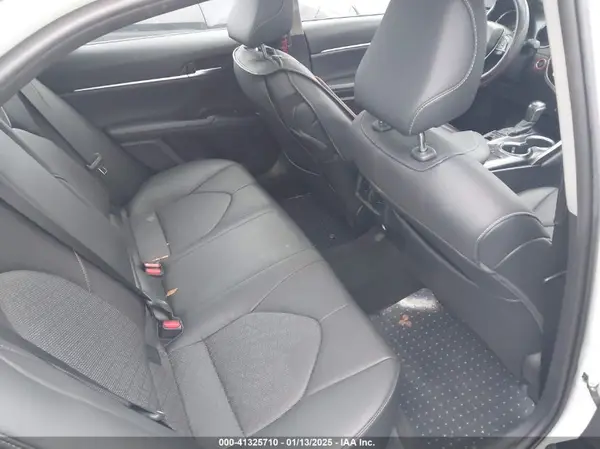 4T1B61HK2KU273564 2019 TOYOTA CAMRY - Image 8