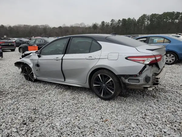 4T1B61HK2KU282202 2019 TOYOTA CAMRY - Image 2