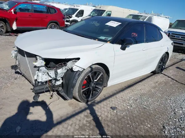 4T1B61HK2KU289859 2019 TOYOTA CAMRY - Image 2