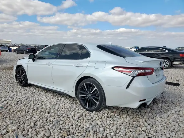 4T1B61HK2KU294446 2019 TOYOTA CAMRY - Image 2