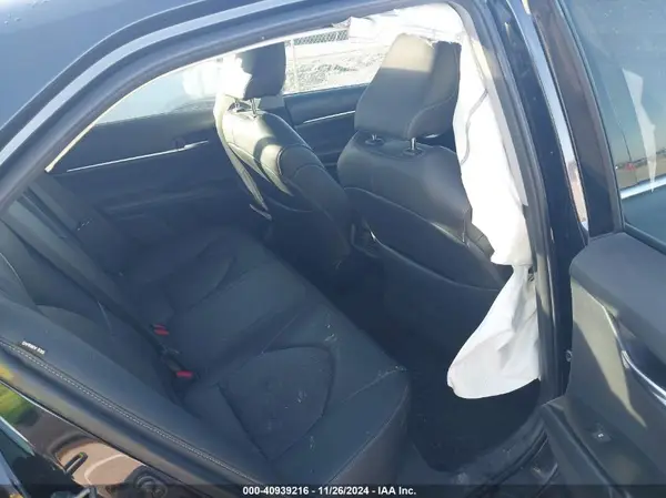 4T1B61HK2KU697049 2019 TOYOTA CAMRY - Image 8
