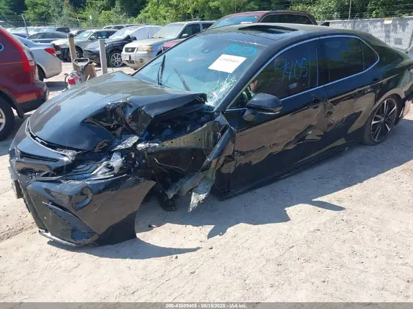 4T1B61HK2KU707580 2019 TOYOTA CAMRY - Image 2