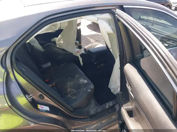 4T1B61HK2KU725058 2019 TOYOTA CAMRY - Image 8