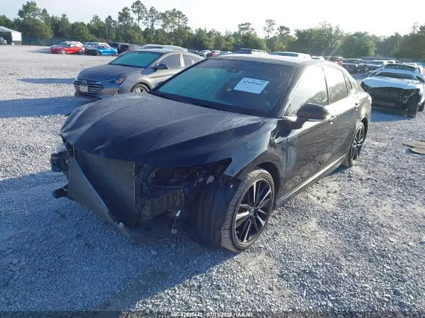 4T1B61HK2KU730082 2019 TOYOTA CAMRY - Image 2