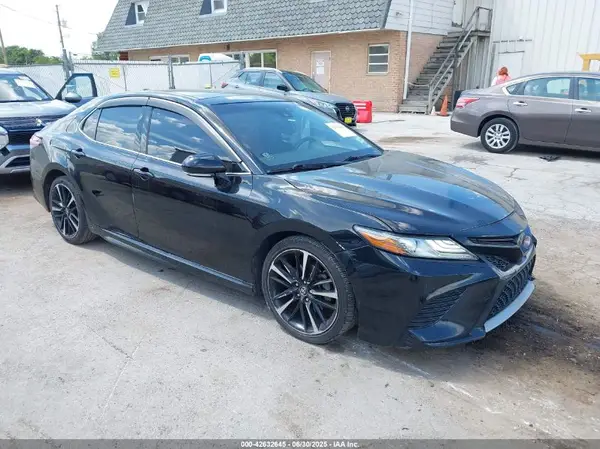 4T1B61HK2KU751420 2019 TOYOTA CAMRY - Image 1