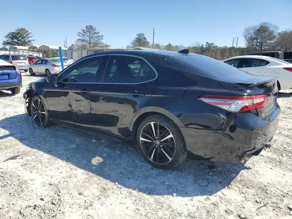 4T1B61HK2KU768170 2019 TOYOTA CAMRY - Image 2