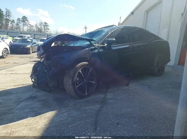 4T1B61HK2KU770856 2019 TOYOTA CAMRY - Image 2