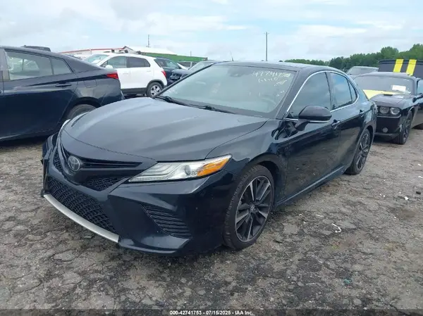 4T1B61HK2KU772462 2019 TOYOTA CAMRY - Image 2