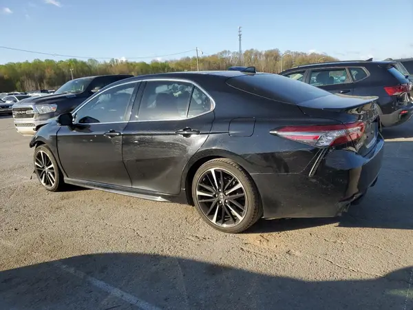 4T1B61HK2KU782134 2019 TOYOTA CAMRY - Image 2