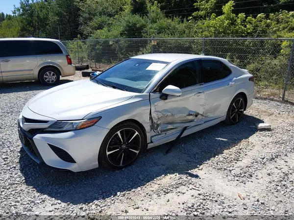 4T1B61HK2KU800423 2019 TOYOTA CAMRY - Image 2