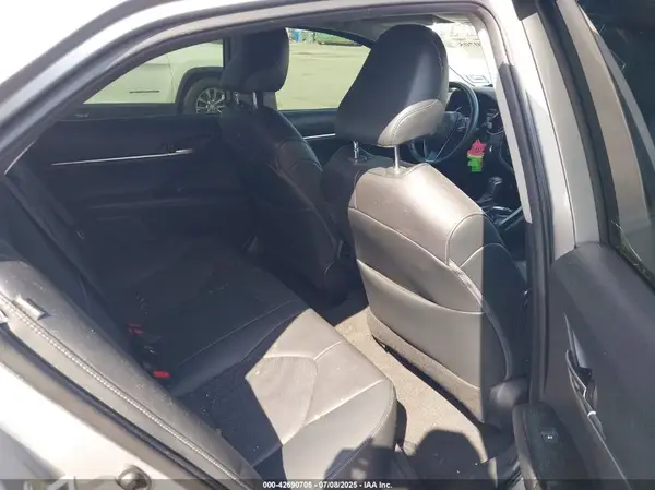 4T1B61HK2KU805640 2019 TOYOTA CAMRY - Image 8