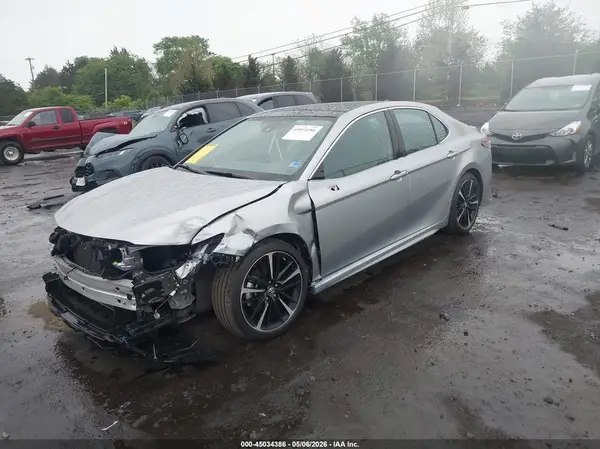 4T1B61HK2KU810594 2019 TOYOTA CAMRY - Image 2
