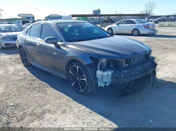 4T1B61HK2KU811387 2019 TOYOTA CAMRY - Image 1