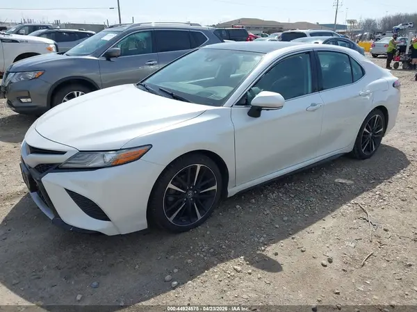 4T1B61HK2KU815911 2019 TOYOTA CAMRY - Image 2