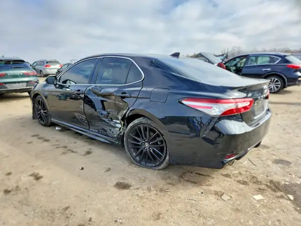 4T1B61HK2KU820817 2019 TOYOTA CAMRY - Image 2