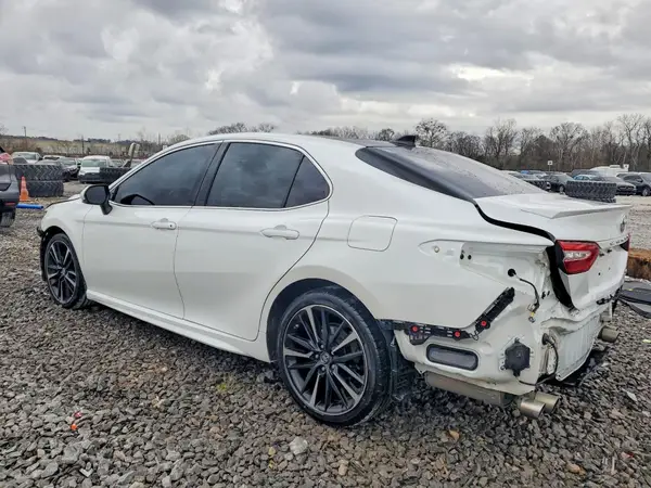 4T1B61HK2KU821174 2019 TOYOTA CAMRY - Image 2