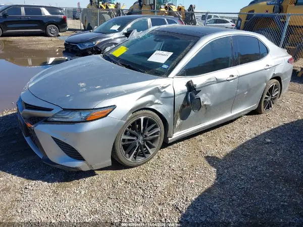 4T1B61HK2KU822504 2019 TOYOTA CAMRY - Image 2