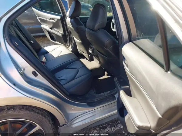4T1B61HK2KU822504 2019 TOYOTA CAMRY - Image 8