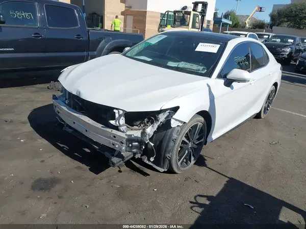 4T1B61HK2KU828450 2019 TOYOTA CAMRY - Image 2